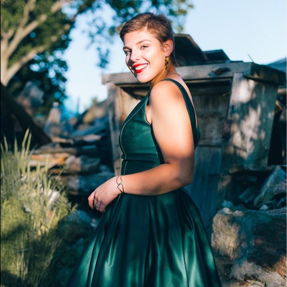 Laura Forest Green Prom Dress Size 10 - Picture 8 of 11